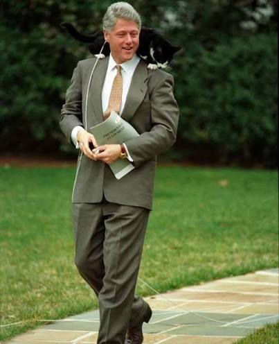 Gina Gershon and Bill Clinton